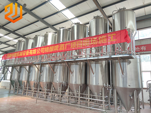 25噸啤酒廠設(shè)備糖化系統(tǒng)生產(chǎn)精釀啤酒使用什么水源